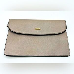 LoveVook clutch used in excellent condition